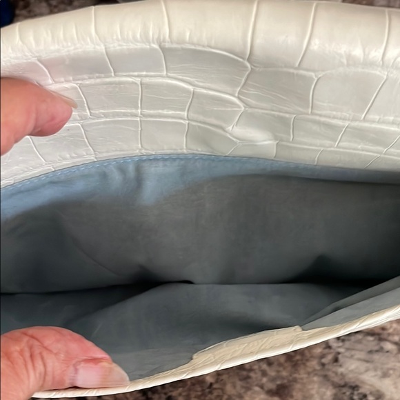 Brahmin White Leather Shoulder Bag with Pleated Design - Picture 8 of 11